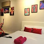Palazio 情趣民宿 Mount Austin