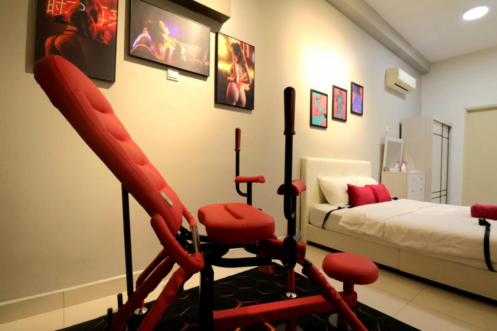 Palazio 情趣民宿 Mount Austin * Johor Bahru